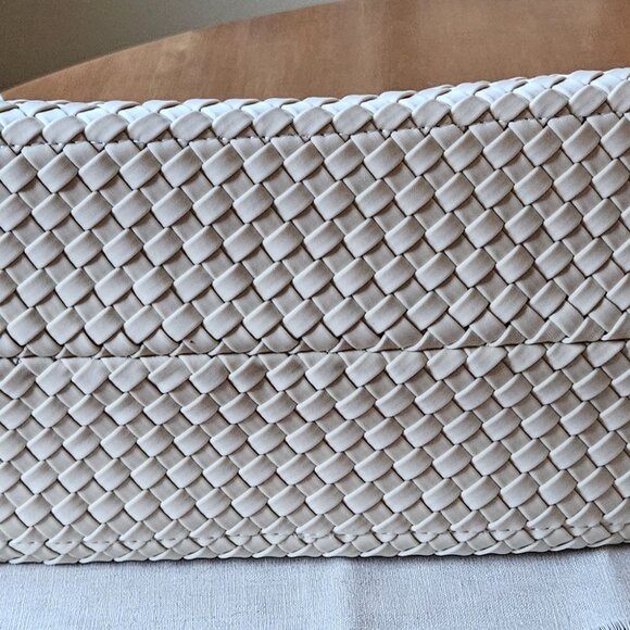 NWT SOL and SELENE "Sky's The Limit Medium Tote - Picture 9 of 9